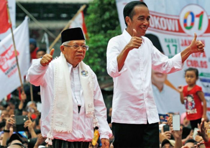 Meski-Unggul-dalam-Survei-Jokowi-Gunakan-Cara-yang-Salah-untuk-Menang-1-1-768x542